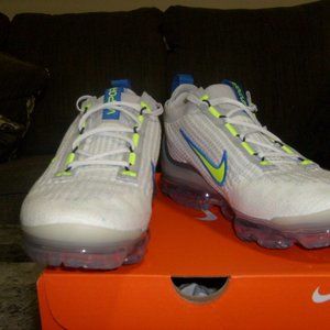 nike air vapormax 2021fk white/royal/volt sz-8.5 dc-9394 100 new  $200